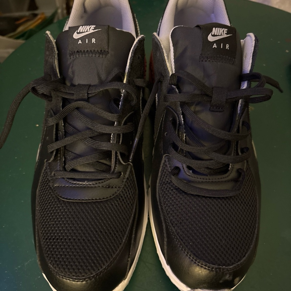 Nike Air Max Excee Black and team red Sneakers